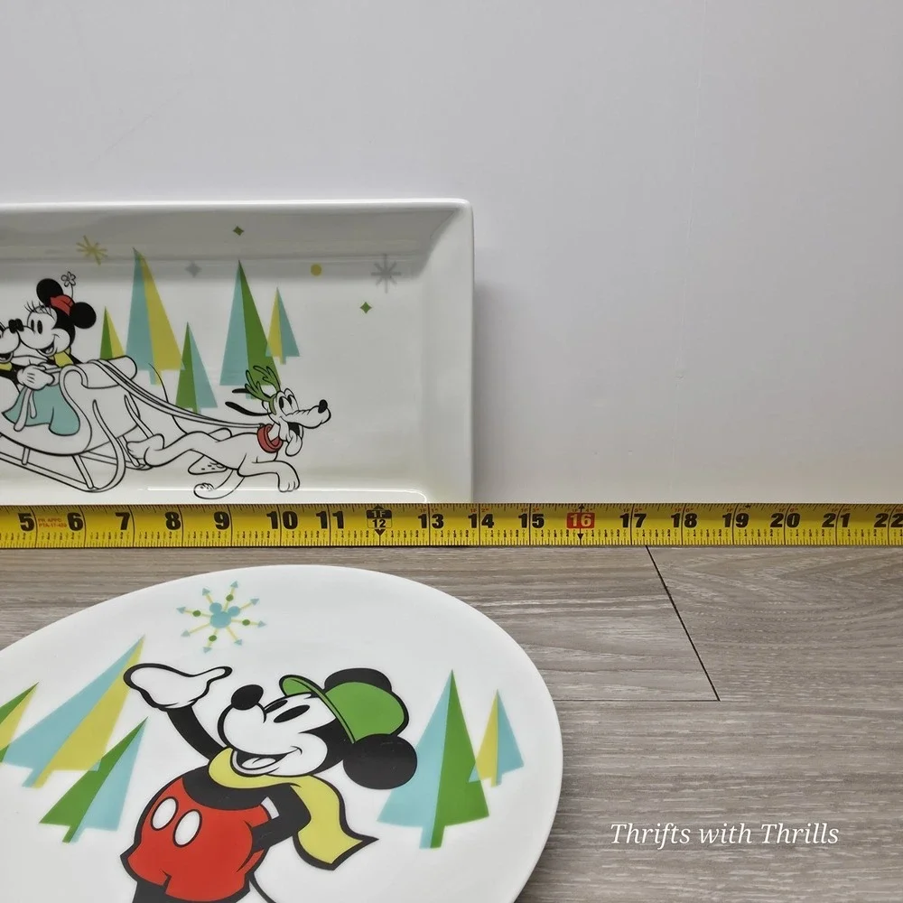 Disney's Mickey Mouse - Holiday Serving Platter With (4) Plates‎ - Mousetastic!!